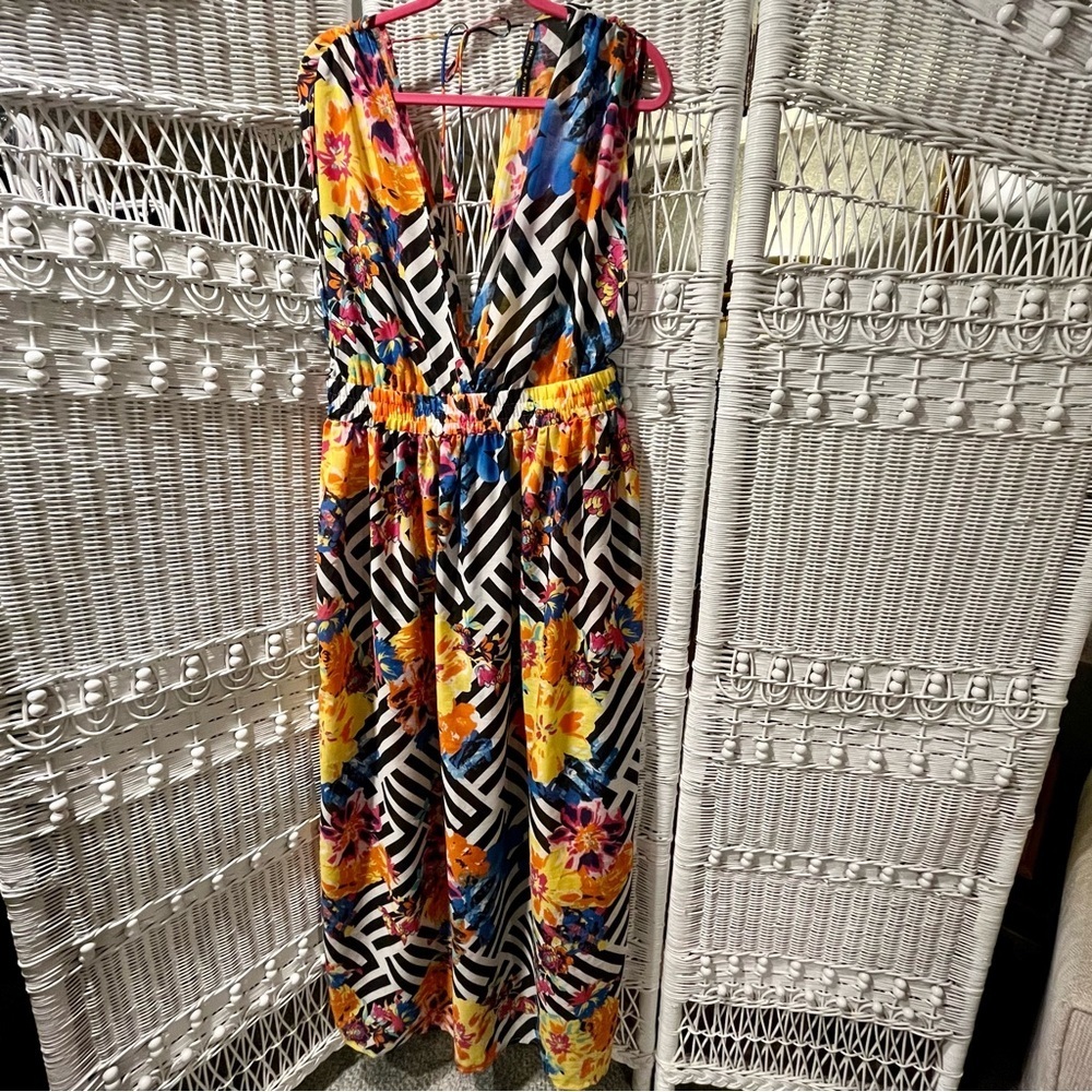 America & Beyond Sleeveless Sheer Maxi Dress Sz XL Tropical Beach‎ CoverUp Flowy